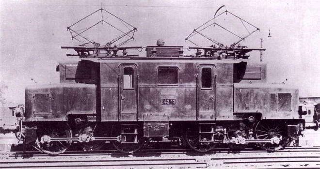 E 42 13 Breslau Mai 1933.jpg