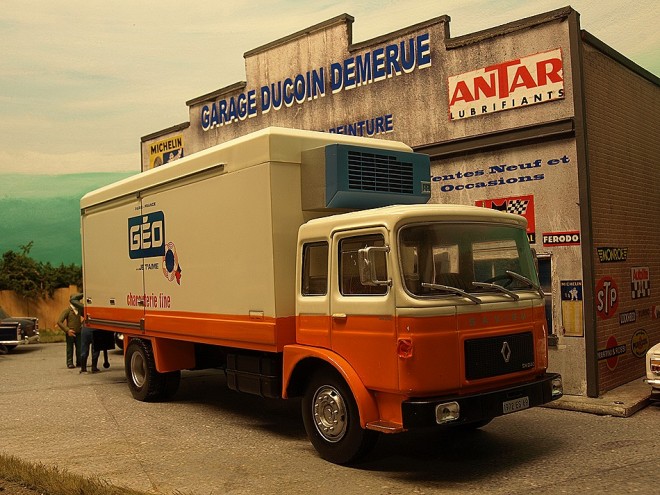 SM240.JPG