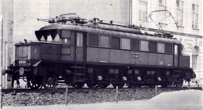 E 16 101 HfV Dresde juillet 1968.jpg