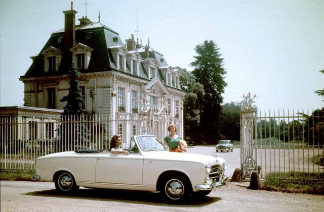 21-28656-movie-s-cars-columbo-peugeot-403.jpg