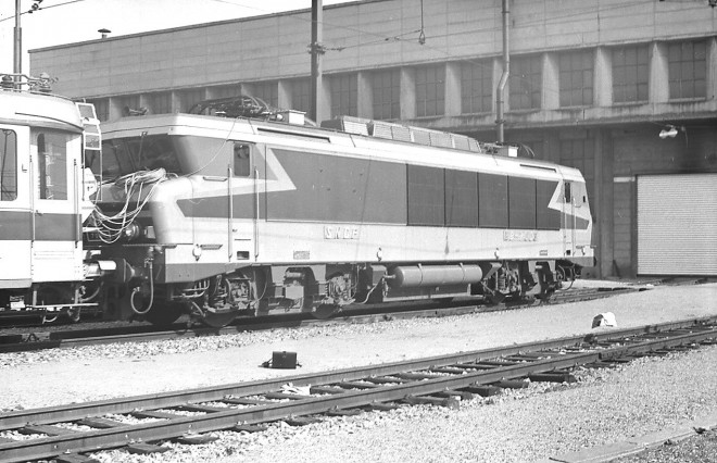 7003-4.jpg