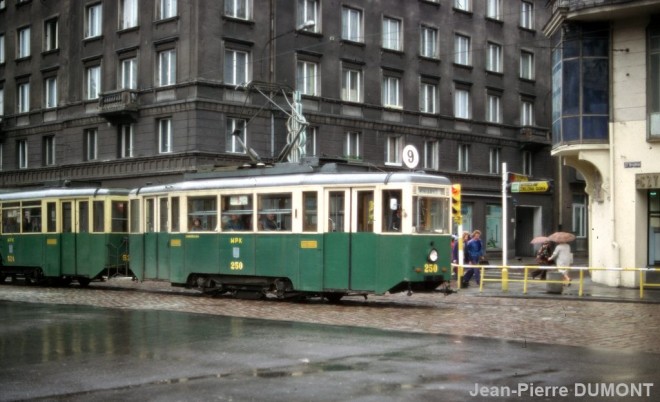 1977-08-1531-poznan-tram_1.jpg
