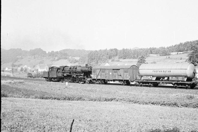Passage train de fret vapeur (7).jpg