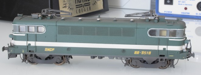 BB9518_2.JPG