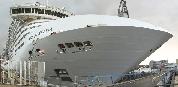 MSC FANTASIA_007b2w.jpg