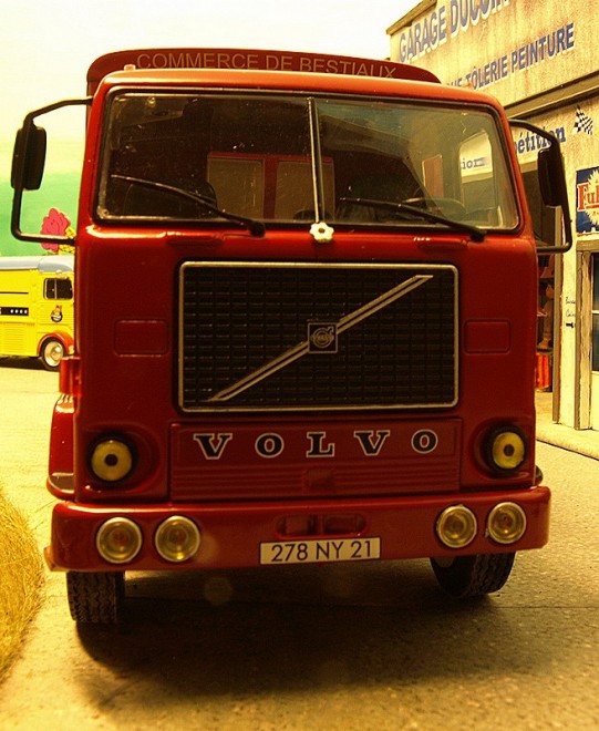 VOLVO F88 005.JPG