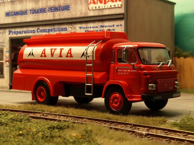SM 8 AVIA.JPG
