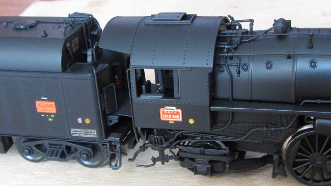 R 840 côté chauffeur..JPG