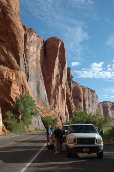 2006-0195ex0200 canyonland_1.jpg
