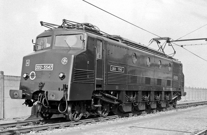 2D2-5547-rw.jpg