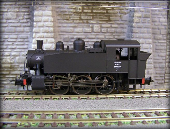HJ72245kX2H.jpg