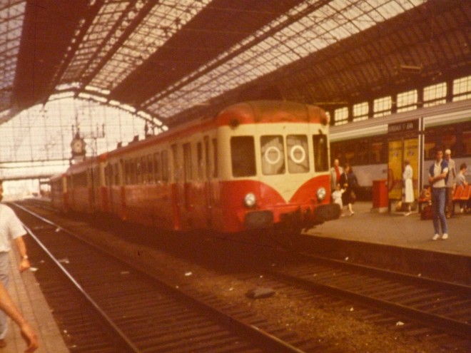 DIapos trains années '80( 2e séries) 041.JPG