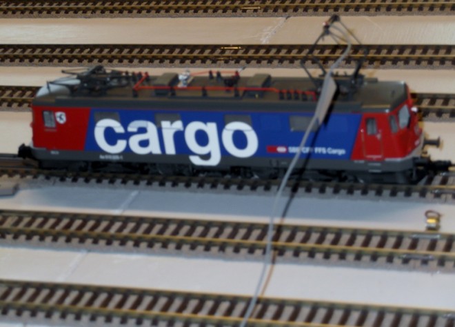 287u_Test caténaire avec la loco suisse (800x574).jpg
