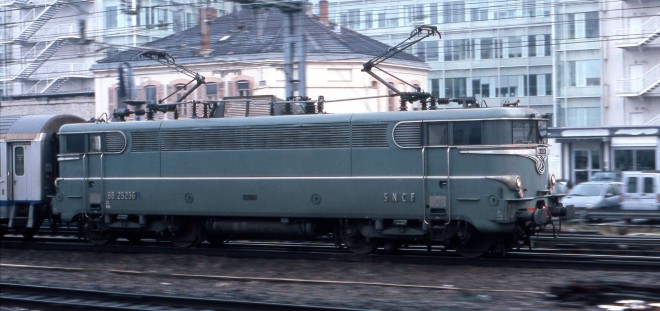 Photo R. Sabiron, arrivée à Lyon Part Dieu fait de ma cabine.jpg