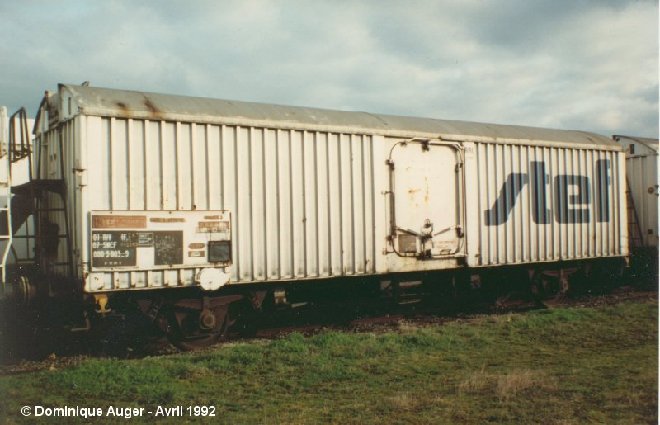 01 87 800 3 003-9 01 reduit.jpg