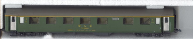 A 51 63 17 70 035-4, RIC-Schlieren BLS, DB, Sachsenmodelle 14'400, face sièges.jpg