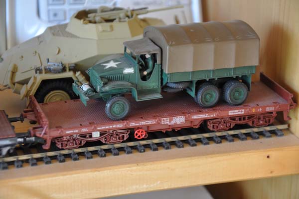 0- train-militaire-G.jpg
