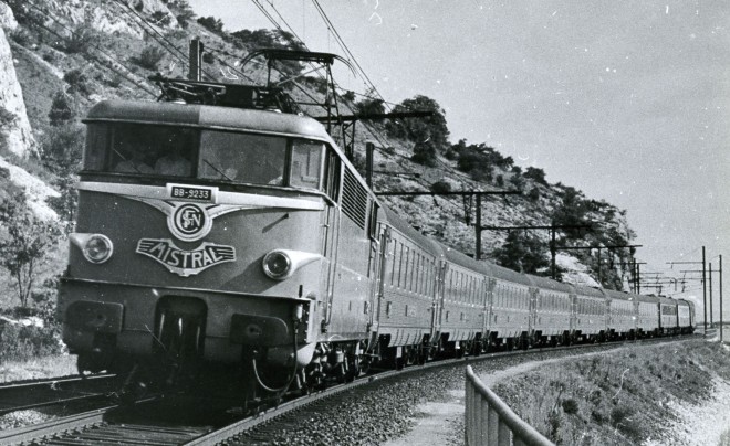 9233-2.jpg