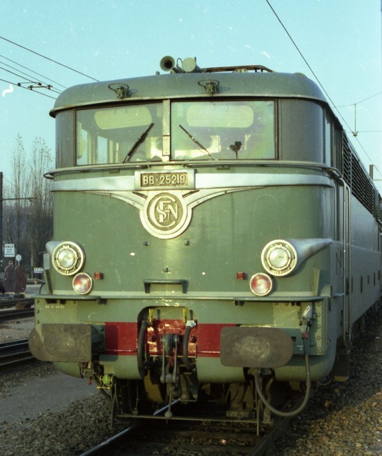 img009.jpg