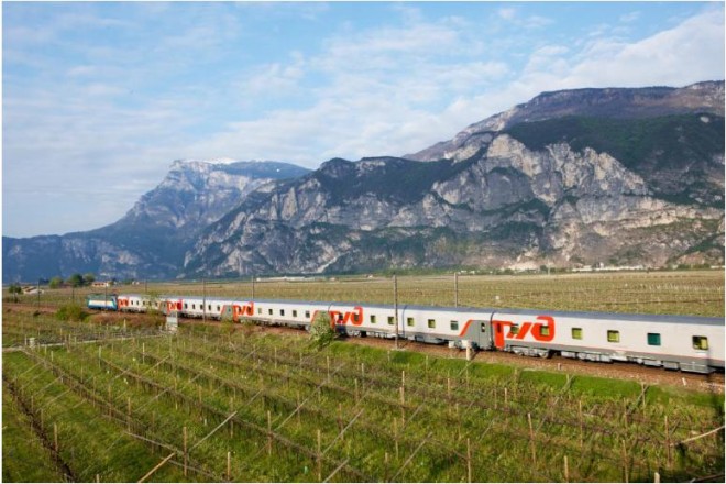 Train Paris-Berlin-Moscou Chemins de fer de Russie.jpg