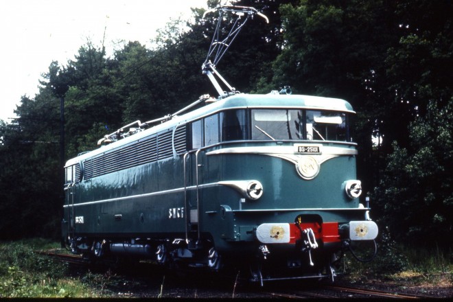 25101.jpg
