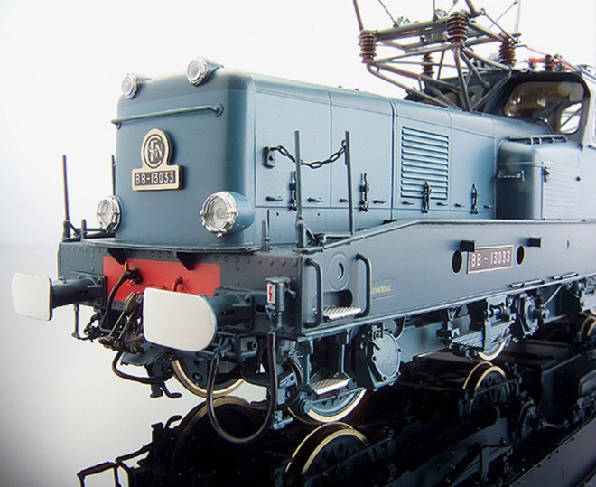 BB 13000-01.jpg
