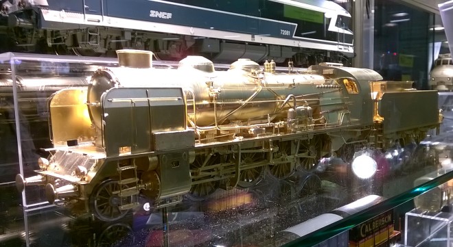 AMJL-141 E-F.jpg
