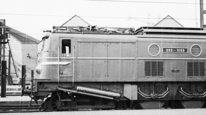 30 - 2D2 9102 à PL.jpg