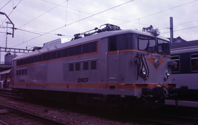 B03 - BB 20208 à Bâle (85 10 25).jpg