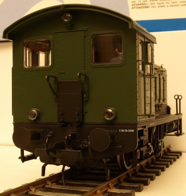 V20-1.jpg