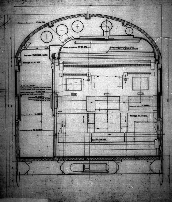 10-183 982 ensemble du compartiment (2).jpg