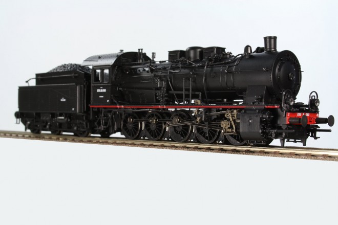 Locomotive-a-vapeur-050-B-680-SNCF-depot-de-HAUSBERGENRO 1.JPG