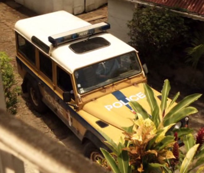 Defender 110 08.jpg