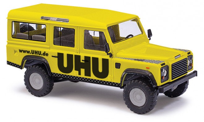 Busch 50306 Land Rover Defender UHU 01.JPG