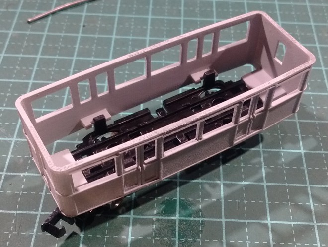 caisse metro pour chassis Bandai T 02 extrait.jpg